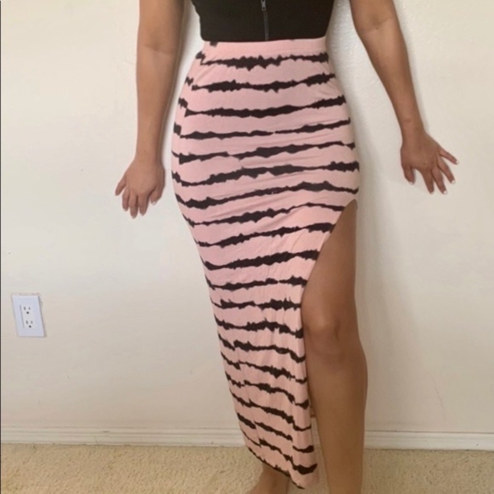 NWT Material Girl Size Medium Pink and Black Striped Maxi Skirt
